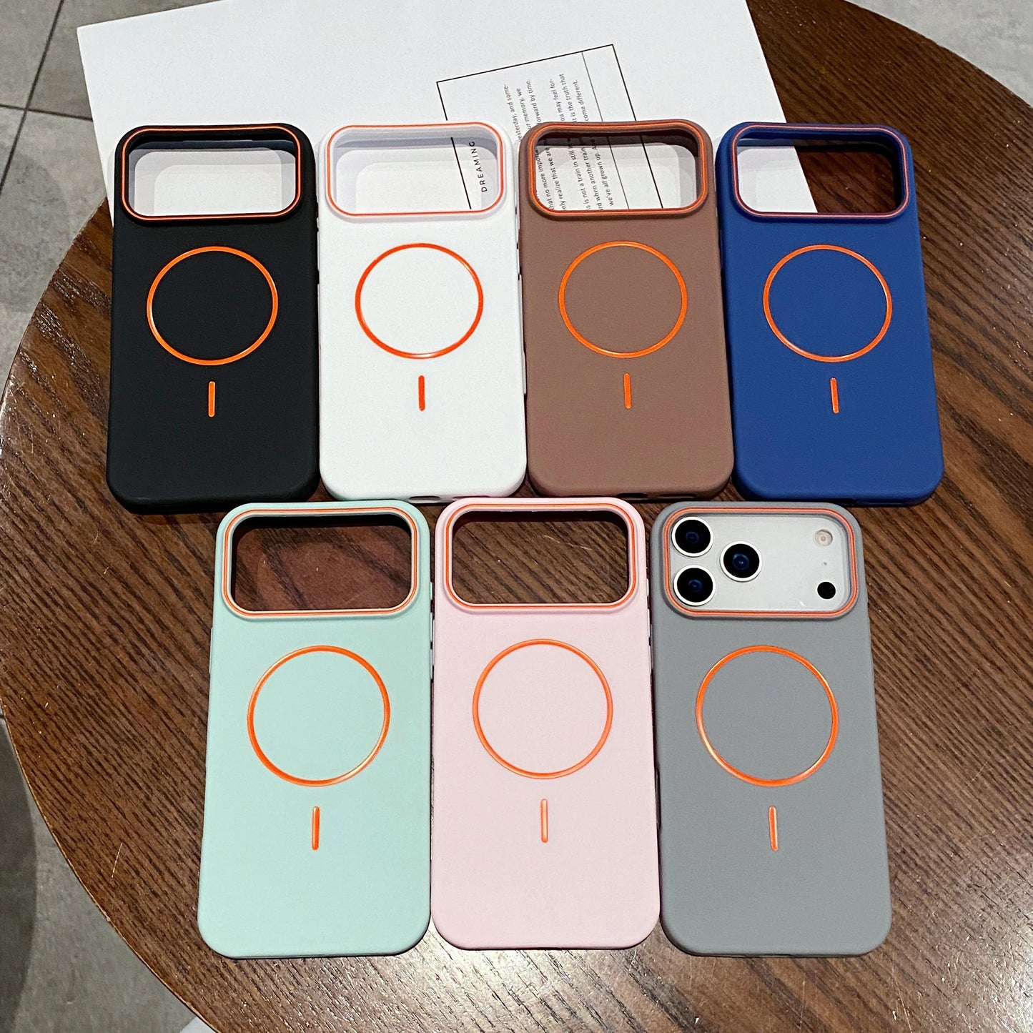 Funda Magnetic Matte Premiun Con MagSafe